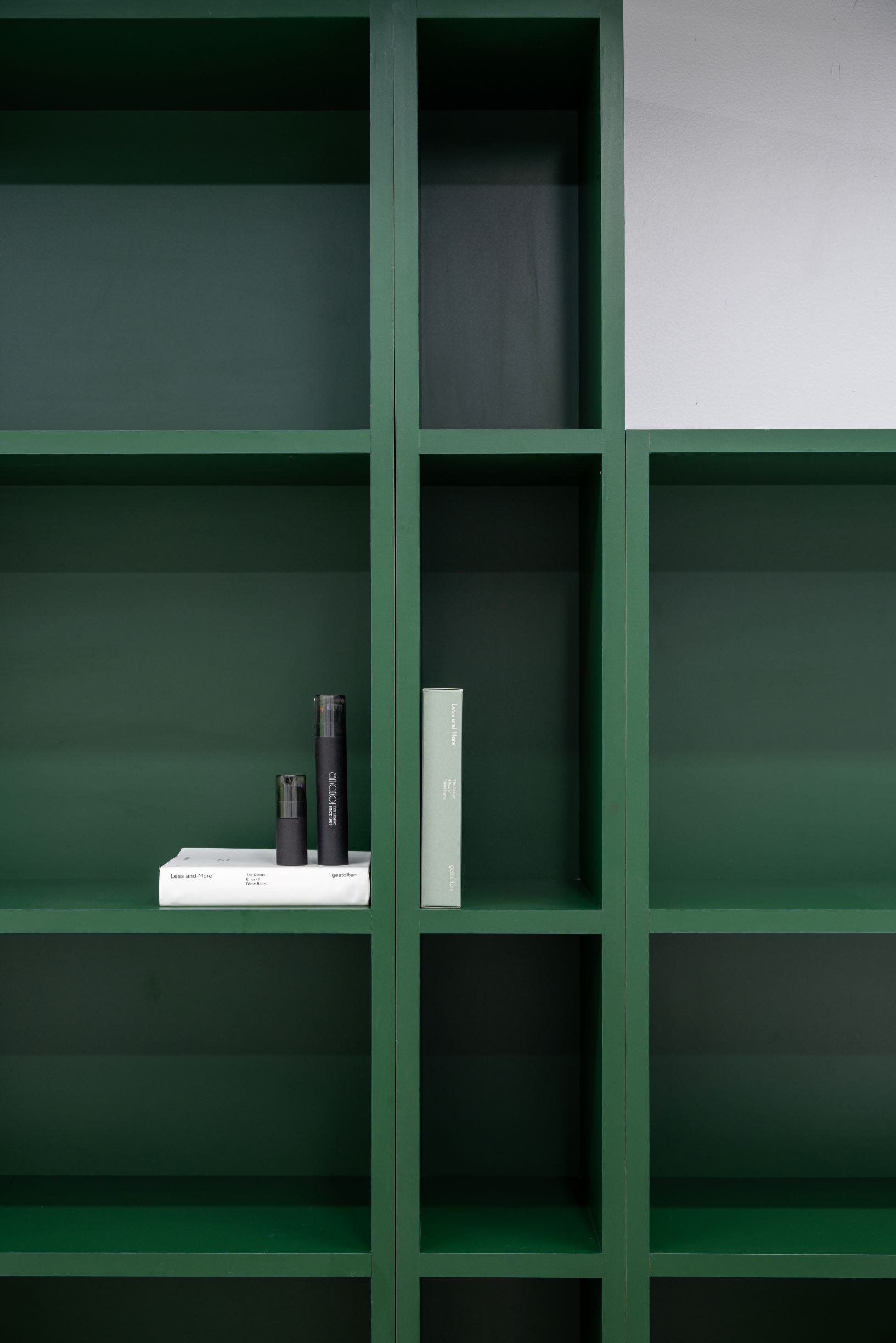 曼谷小型审计办公室的绿色木柜创意设计丨泰国曼谷-42