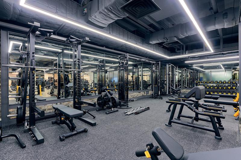 210 平运动中心极简白色氛围设计-7