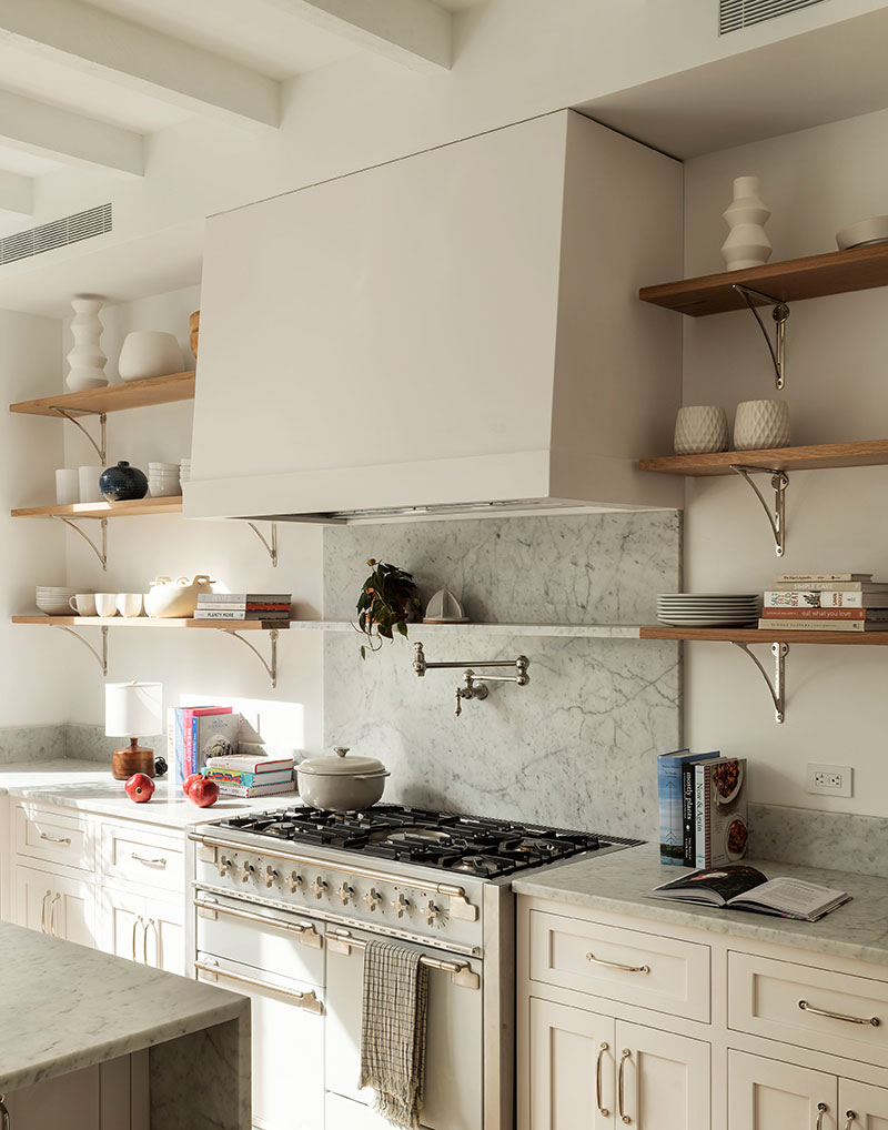 布碌仑镇屋的雪白室内设计-13