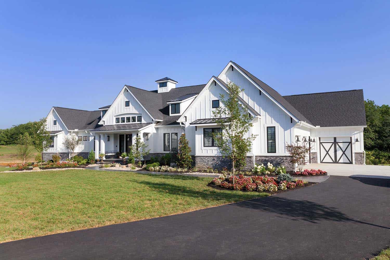 Old world design meets farmhouse style in this Ohio dream home-55