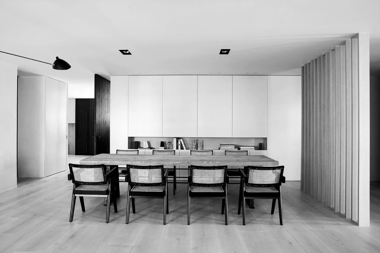 马德里极简住宅-41