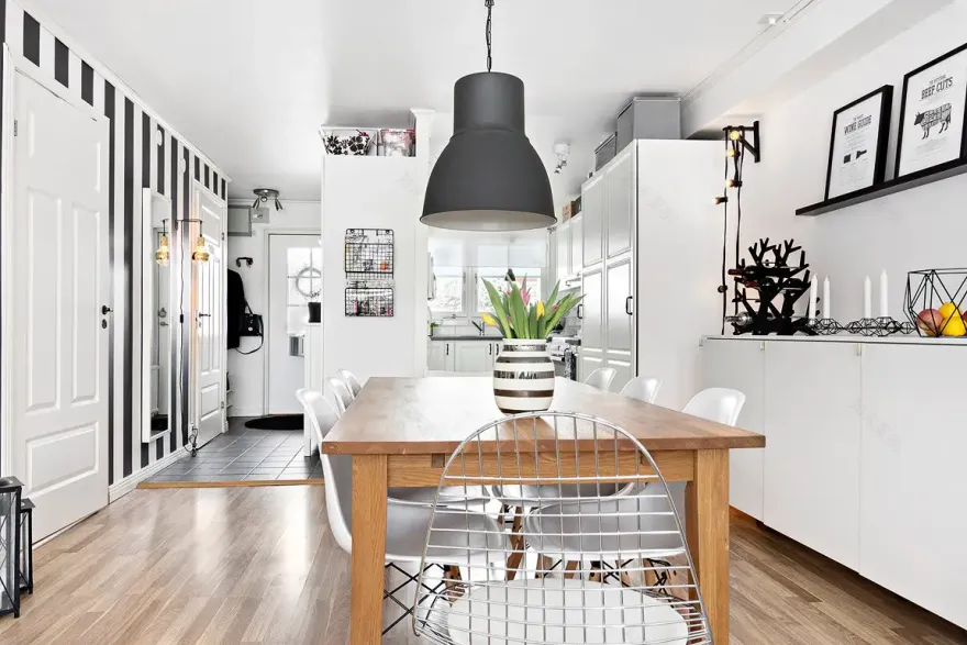 红墙白里,现代家庭的理想之居-3