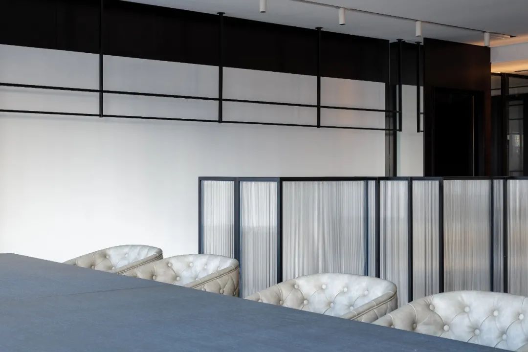 绍兴万里进出口办公空间 | 黑与白的隐喻世界-38