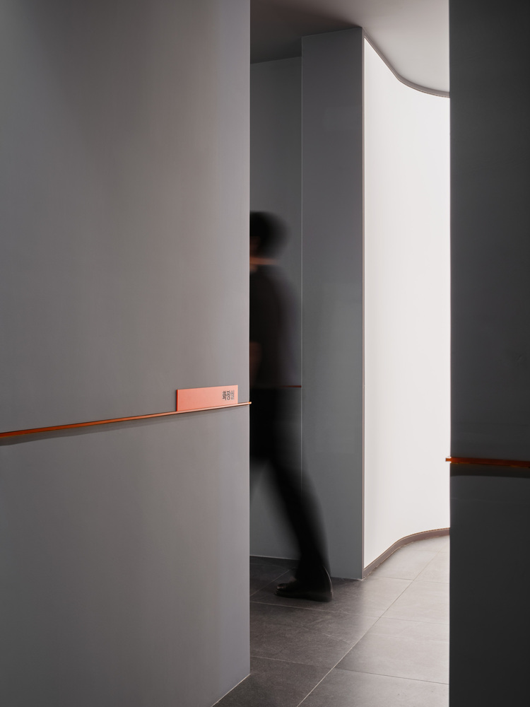 穿越黑洞的整形医院 | NV Plastic Surgery Clinic-17