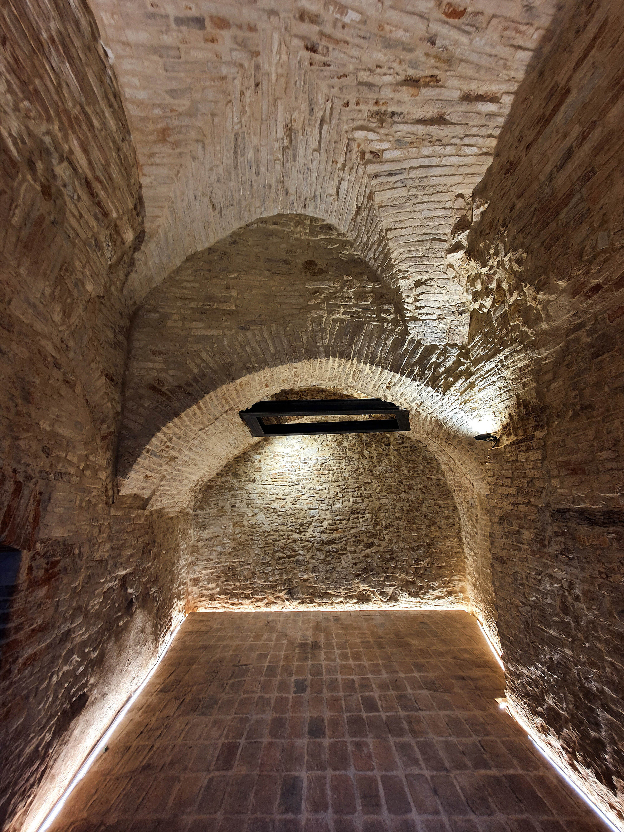 加贝拉门丨意大利丨Rocco Valentini Architecture-22