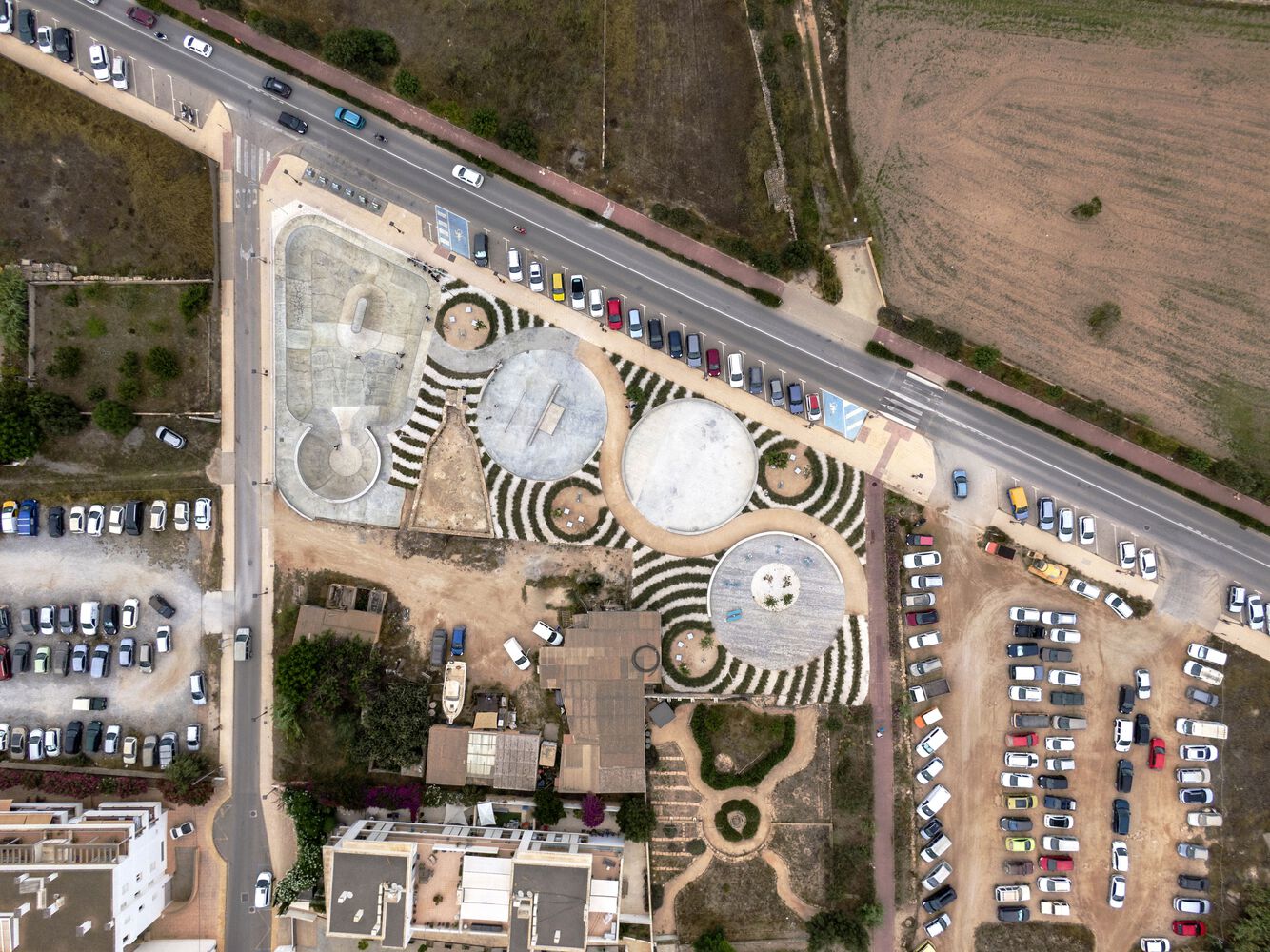 西班牙 Sant Francesc Xavier 综合运动场-9