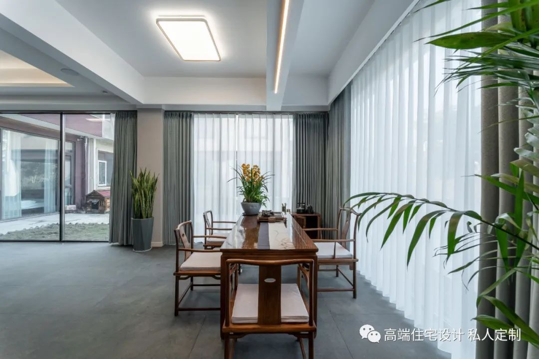 华侨城 900 平现代轻奢别墅丨尤文设计-31