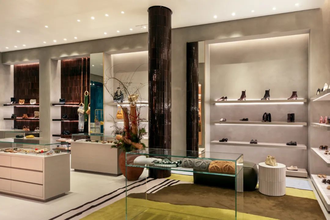 西班牙奢侈时尚品牌 Loewe 高端精品店丨罗切特建筑集团-9