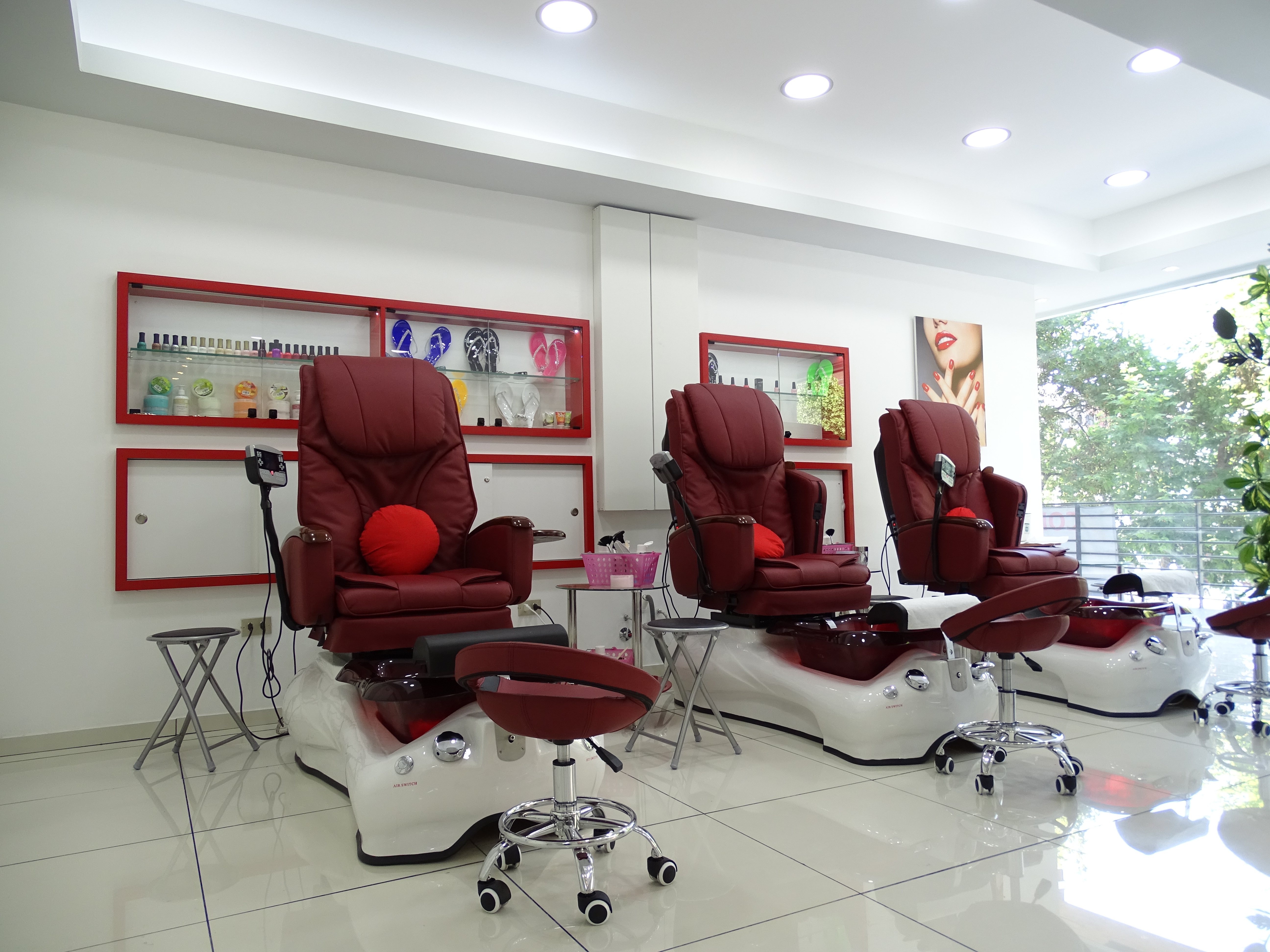 法国美丽之家的购物商城设计-6