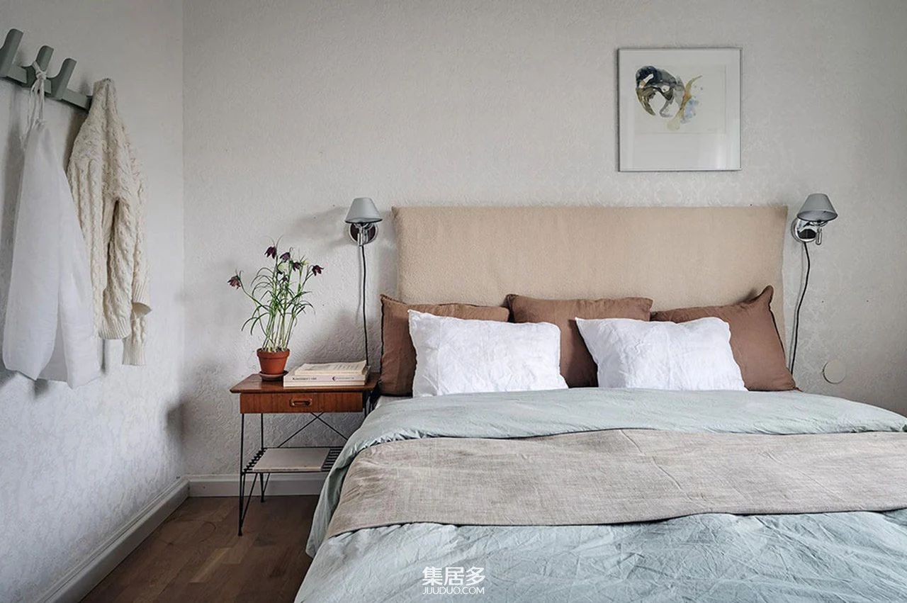 瑞典小屋复古壁纸与木墙设计-25