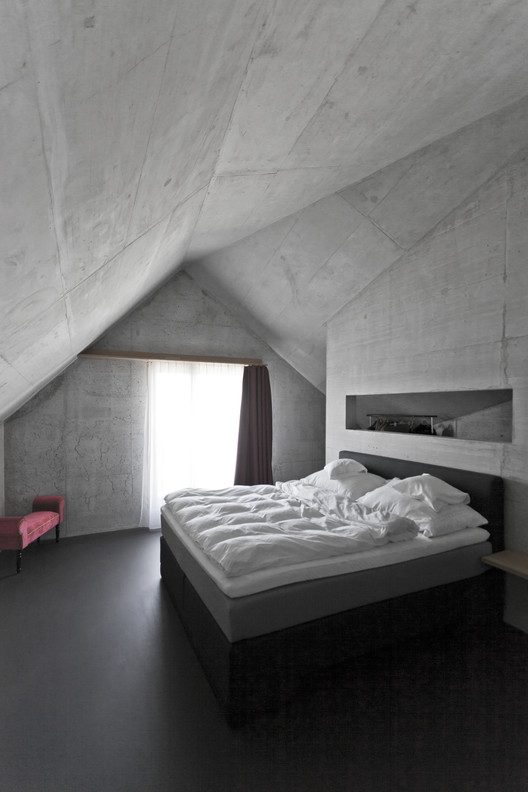 瑞士特罗瓦泰洛石屋-27