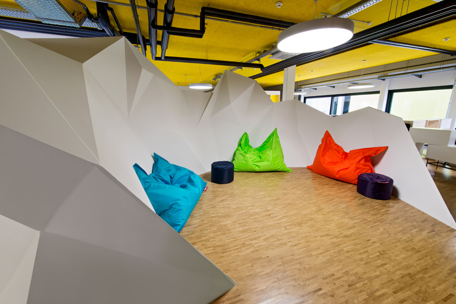 旧办公楼翻新变身，德式简约风格诠释高效办公-12