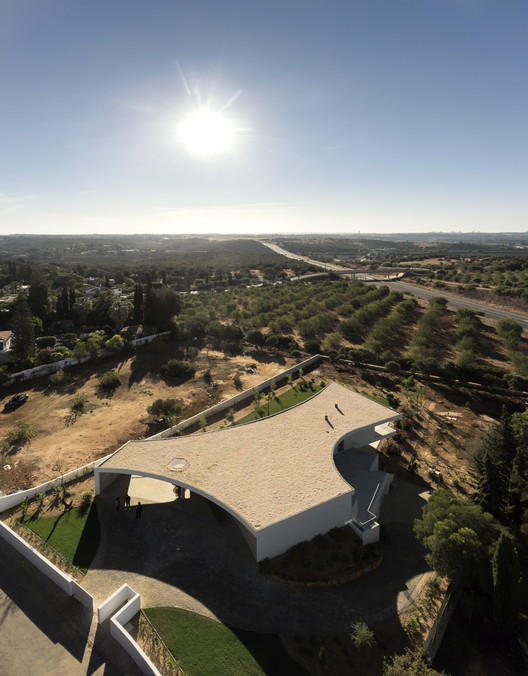 House in Alcalar  Vitor Vilhena Arquitectura-2