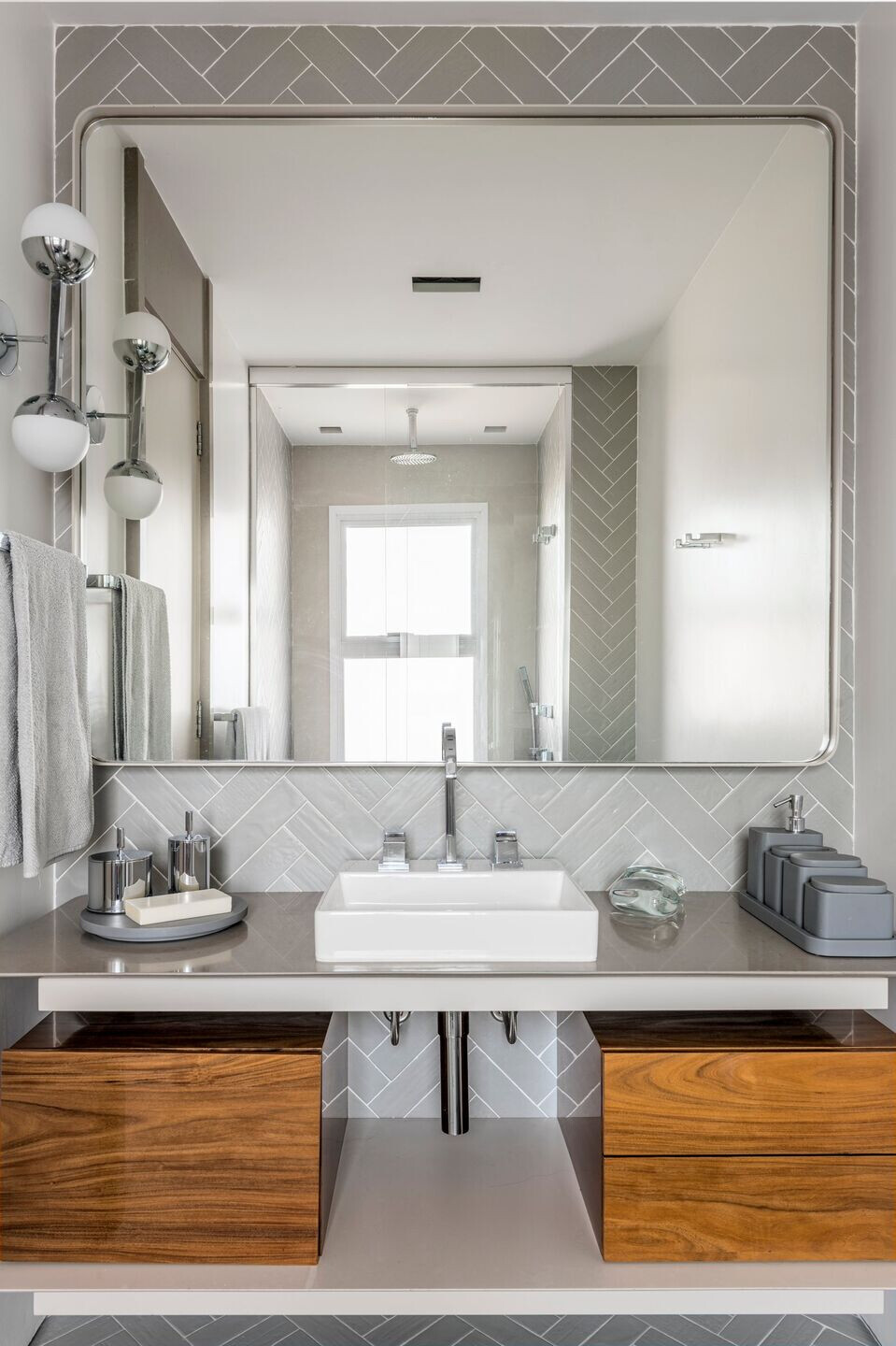 色彩斑斓的巴西公寓丨巴西圣保罗丨Diego Revollo Arquitetura-16