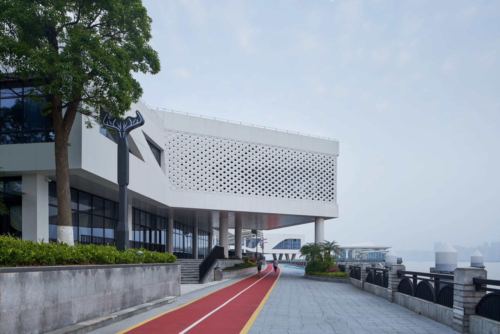 中国温州瓯江新外滩1·8公里,瓯江光影码头规划丨非静止建筑设计-23