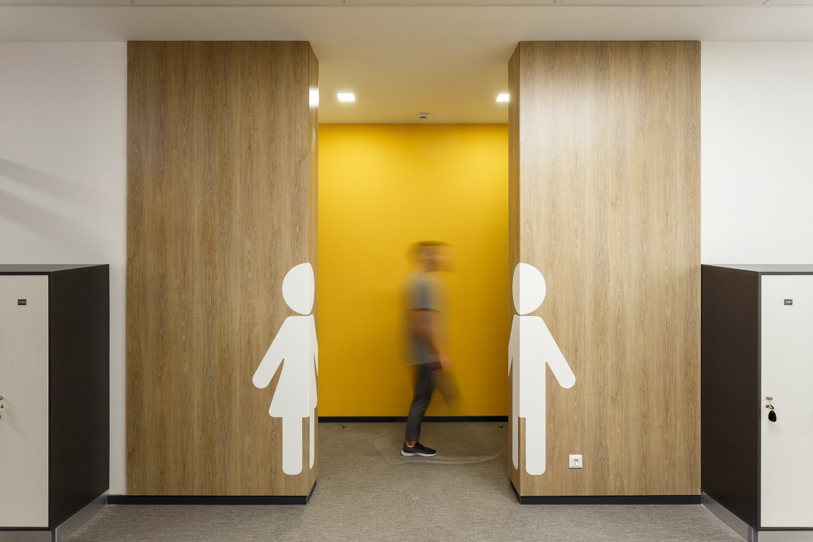 乌克兰基辅 A+ 学院 SVOYA studio-16