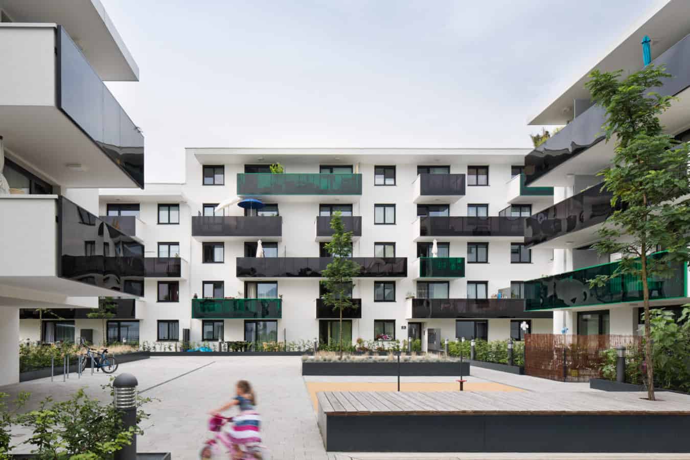 玛格兰自由空间
注:Freiraum常见意为自由空间 ,Ma·glan推测可能是人名、地名或特定名称,因没有更多背景信息,直接音译为玛格兰 丨奥地利萨尔茨堡丨kadawittfeldarchitektur-28