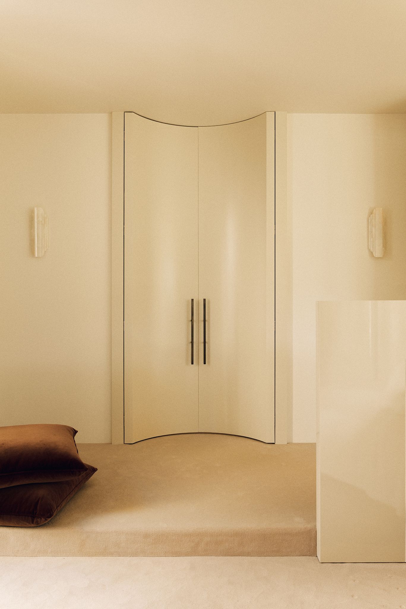 巴黎400平米单色弧形公寓丨法国巴黎丨Marika Dru及其团队Atelier MKD-39