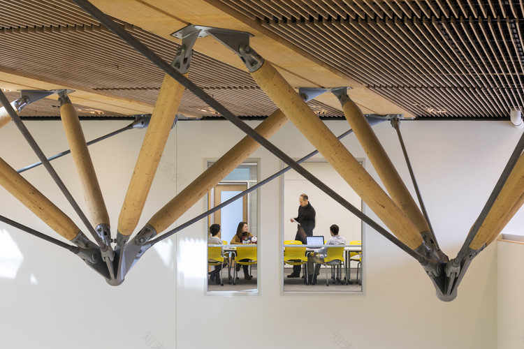 马萨诸塞大学设计大楼-25