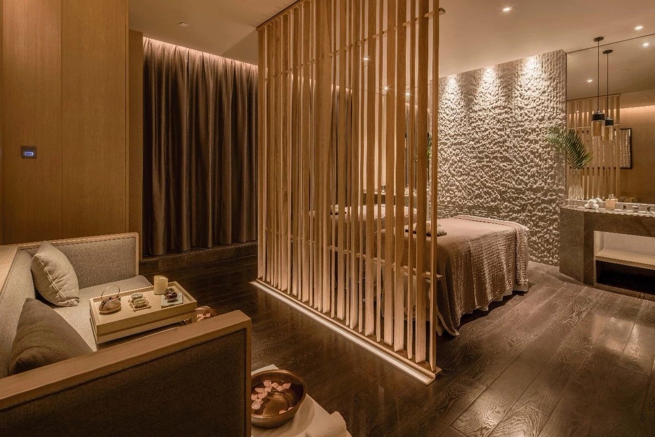 闹市中的木系SPA-19