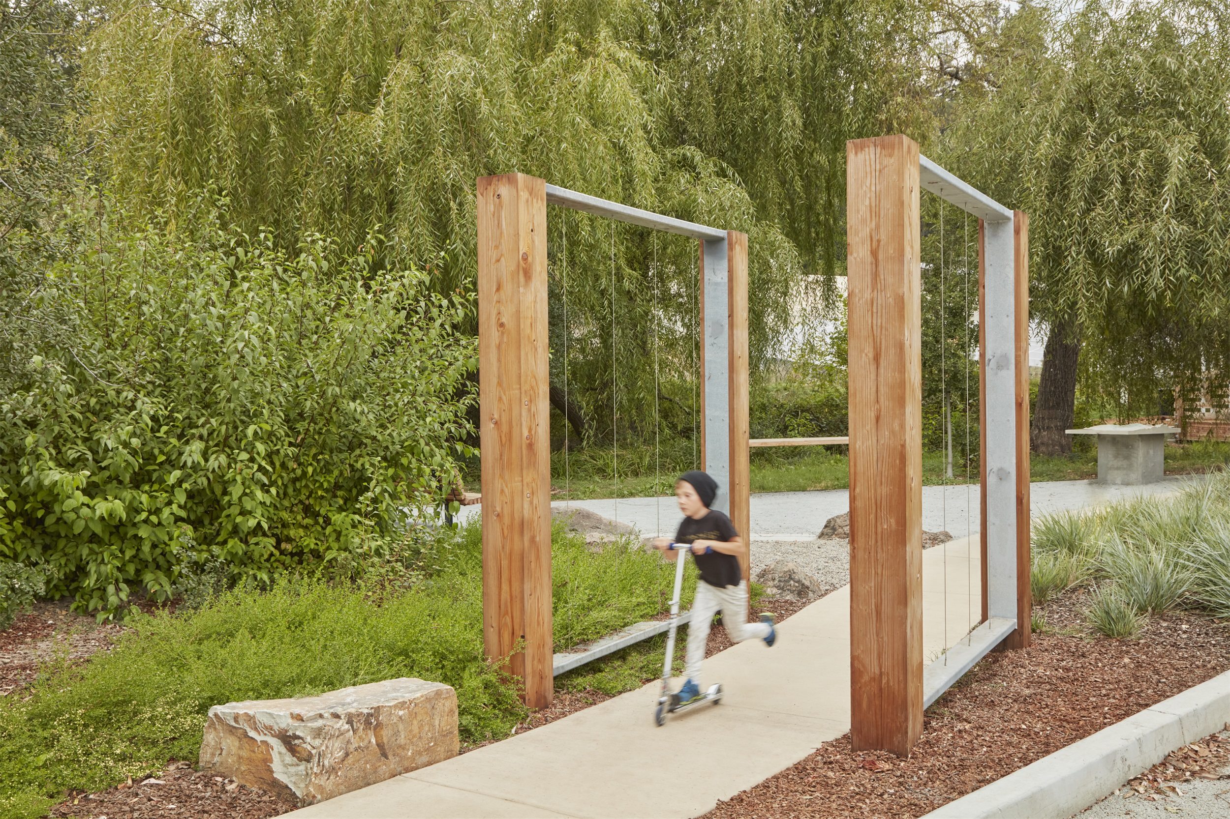 费尔顿图书馆探索公园 | 创新户外空间,环境与教育并重-12