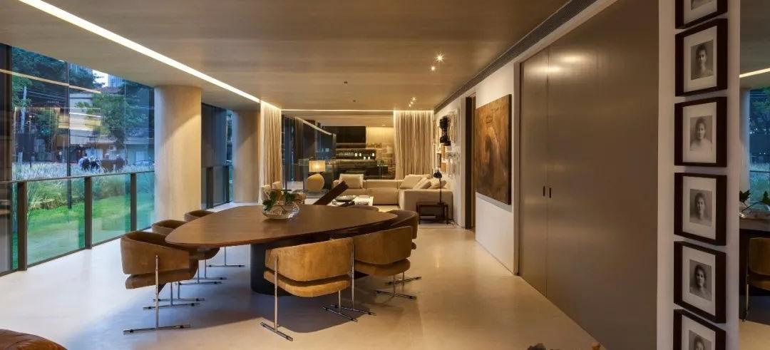 Arthur Casas Studio--一梯两户的平层公寓楼样板房公开-37