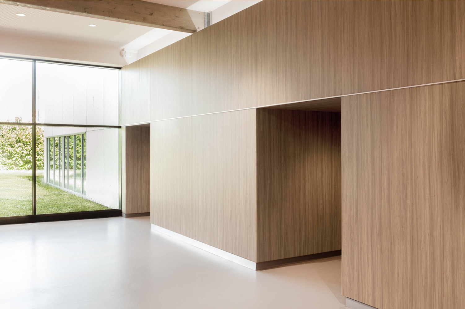 法国安东尼 Espace Mont·Blanc 室内设计-25