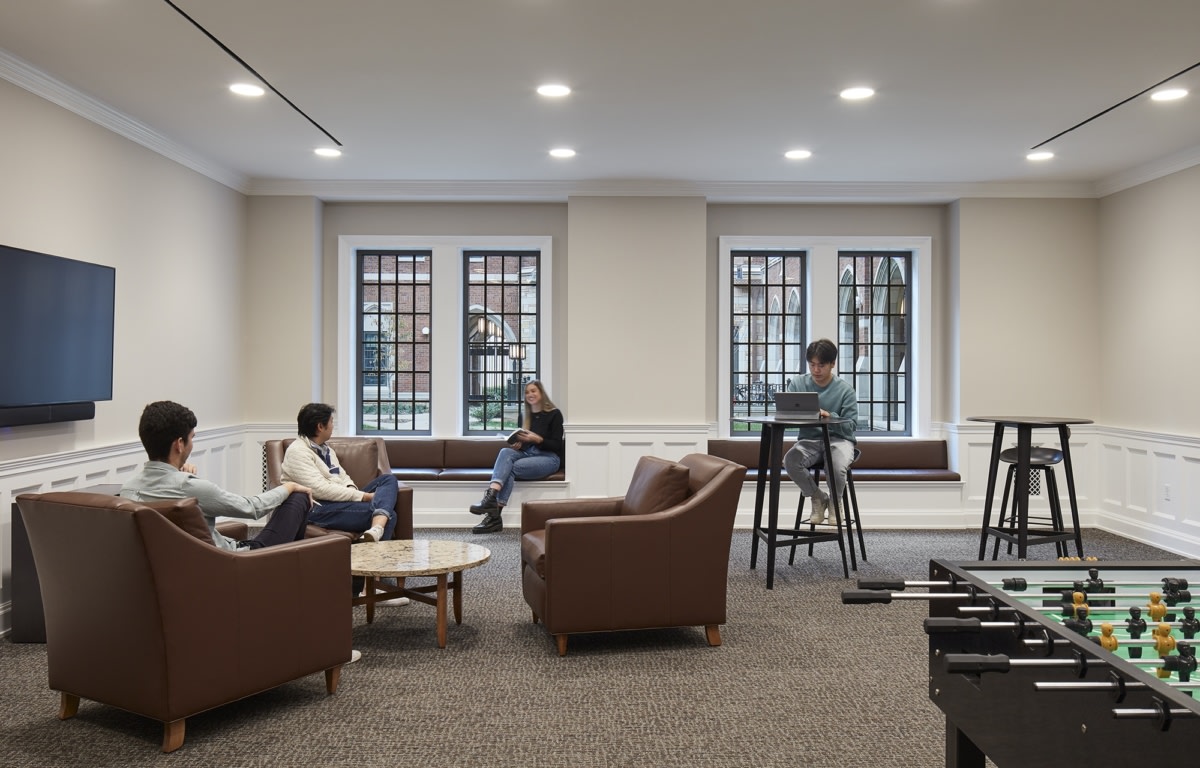 Vanderbilt University 的 Nicholas S. Zeppos College | 现代哥特式建筑魅力-19