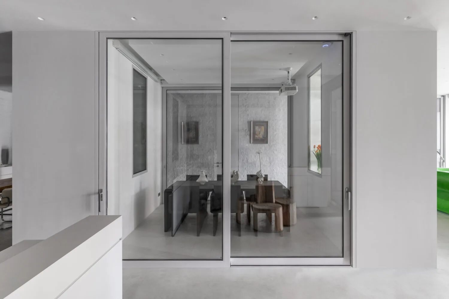 花店办公室|多功能办公室设计丨俄罗斯丨Kozeen Rueda 工作室-10