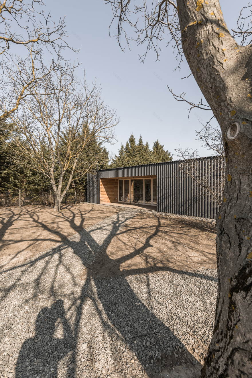 黑瓦屋 · 简约和谐的自建房设计丨匈牙利丨Balogh Csaba 等-62