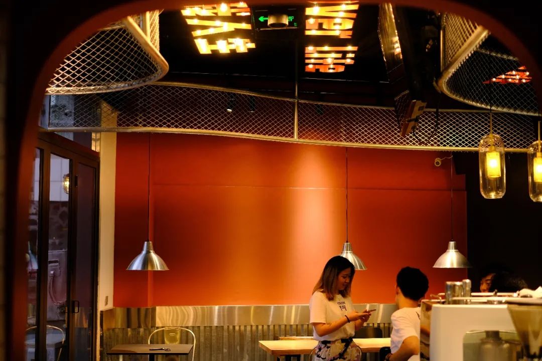 疫情下的实体救赎——精酿社区客厅“啤气”空间重生-64