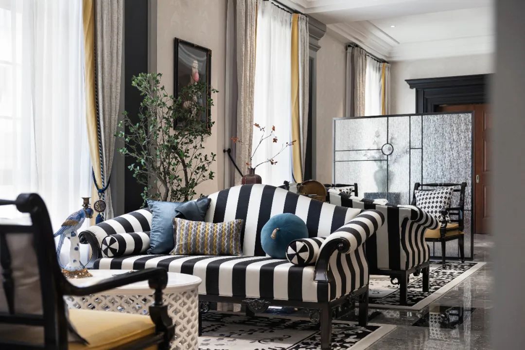 烟台万科御龙山悦莊销售中心——东西方无界的现代美学空间-80