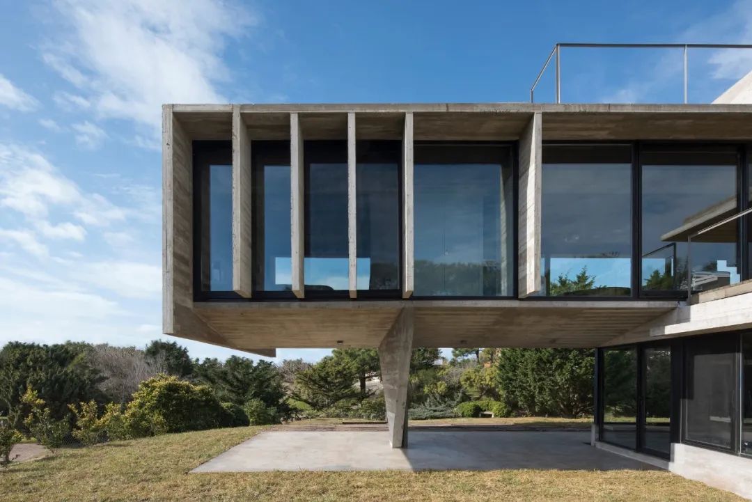 阿根廷自然纯粹清水混凝土住宅设计-103