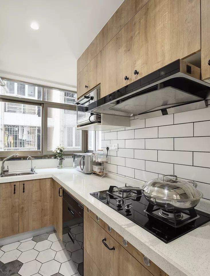 实用又美观的厨房设计-9