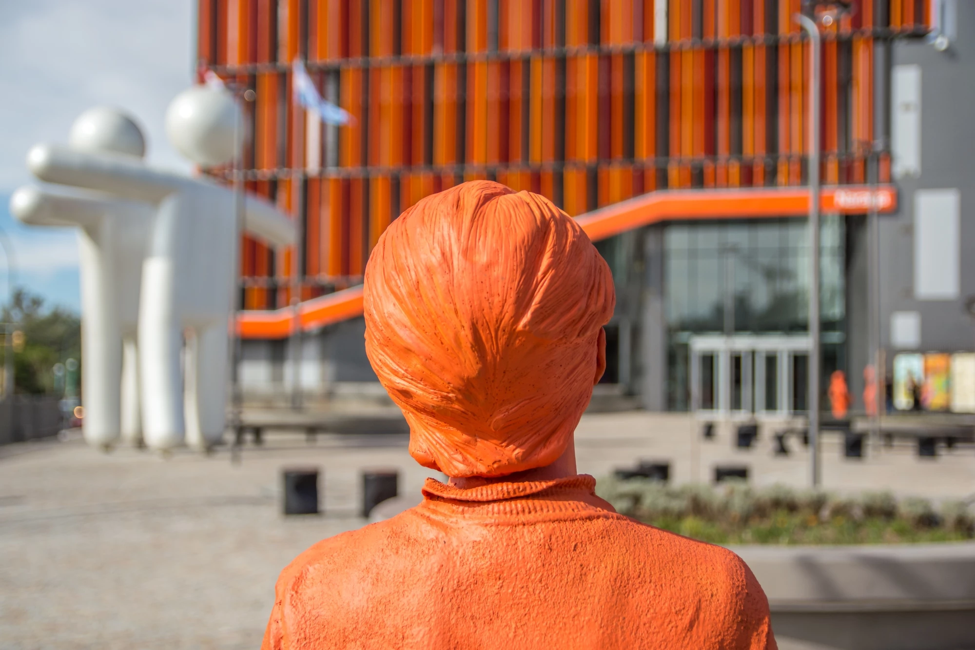 橙色大楼 · 创新,效率与愉悦的办公空间-29