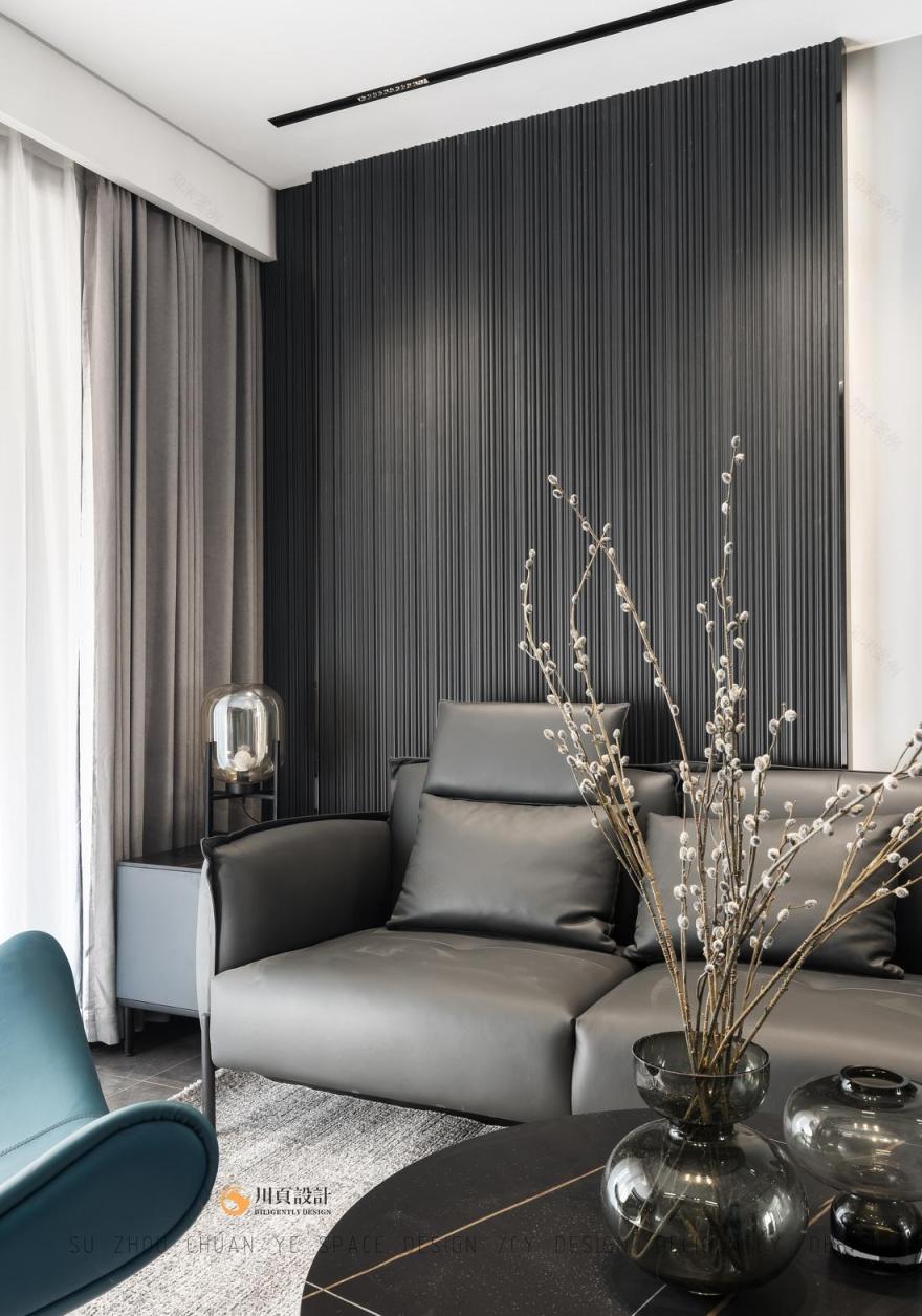 极简黑白灰空间中的宁静“蓝”-1