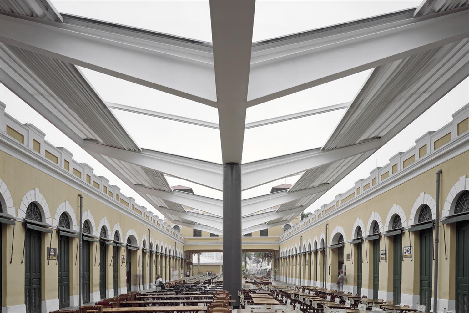 弗洛里亚诺波利斯公共市场屋顶改造项目-9