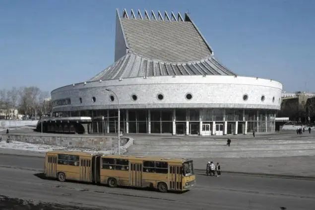 苏联先锋建筑的太空幻想-104