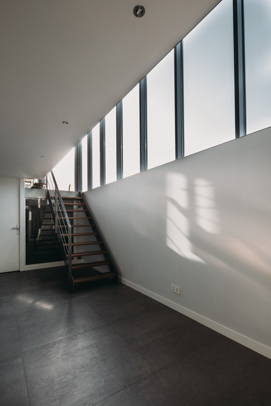 Energy Neutral Floating Villa ‘Haarlem Shuffle’  vanOmmeren-19