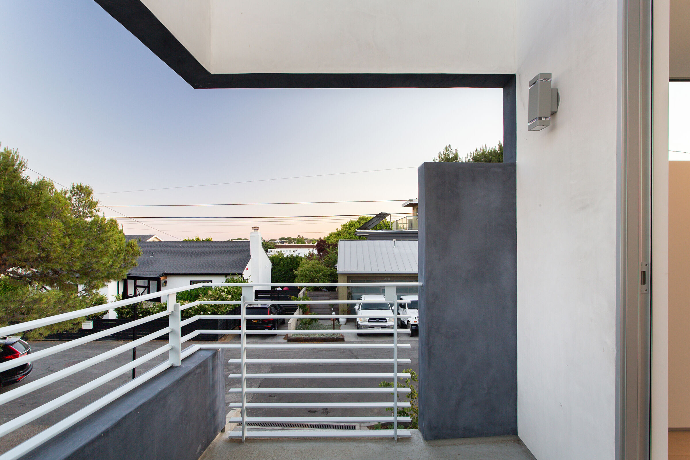 加州阳光下的三层豪华公寓丨美国丨Michael W. Folonis Architects-21