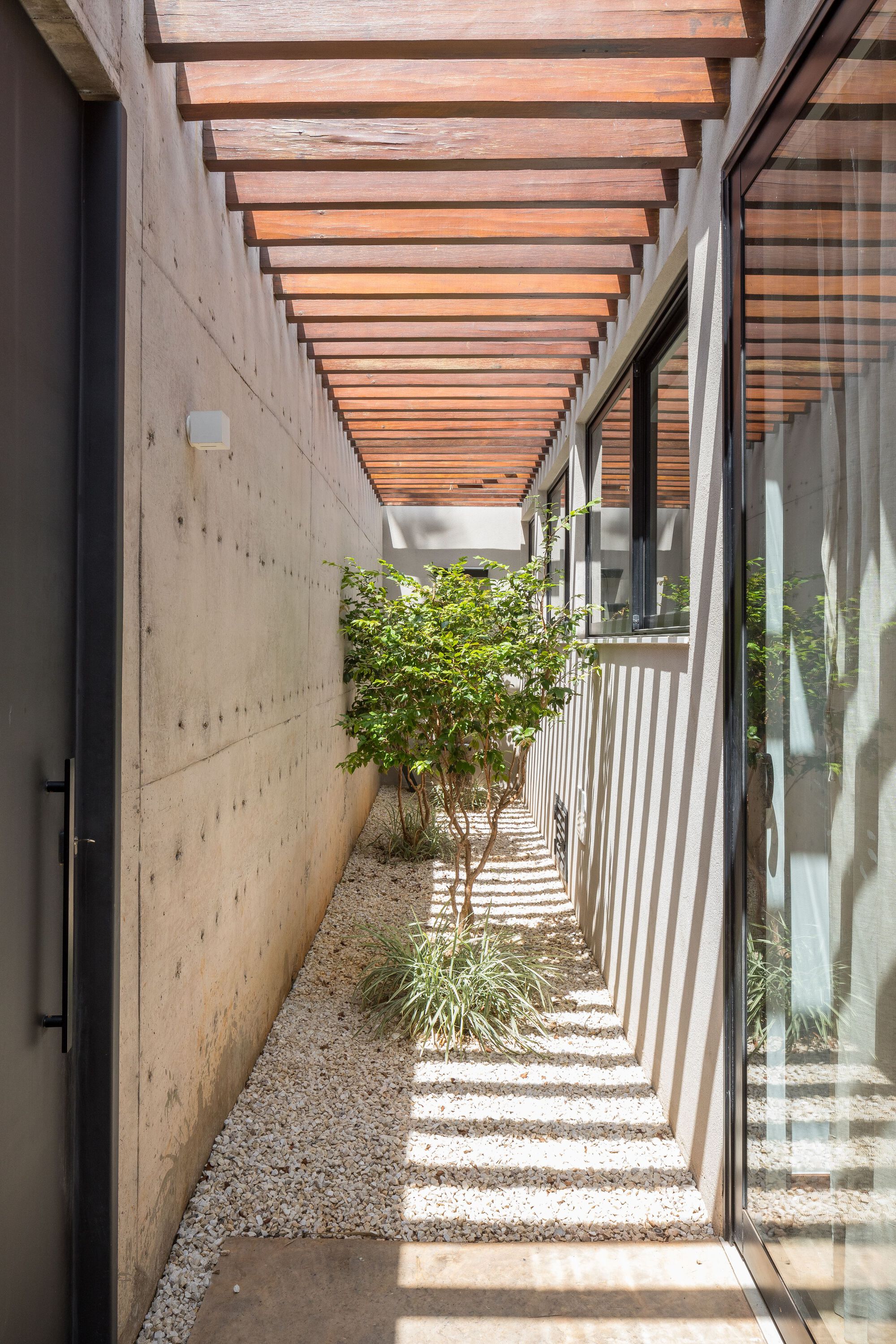 房屋 05 号丨巴西巴西利亚丨com,c arquitetura-17