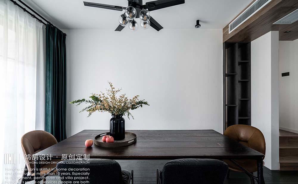 复古乡村民宿风,木地板上墙的惊艳之作-16