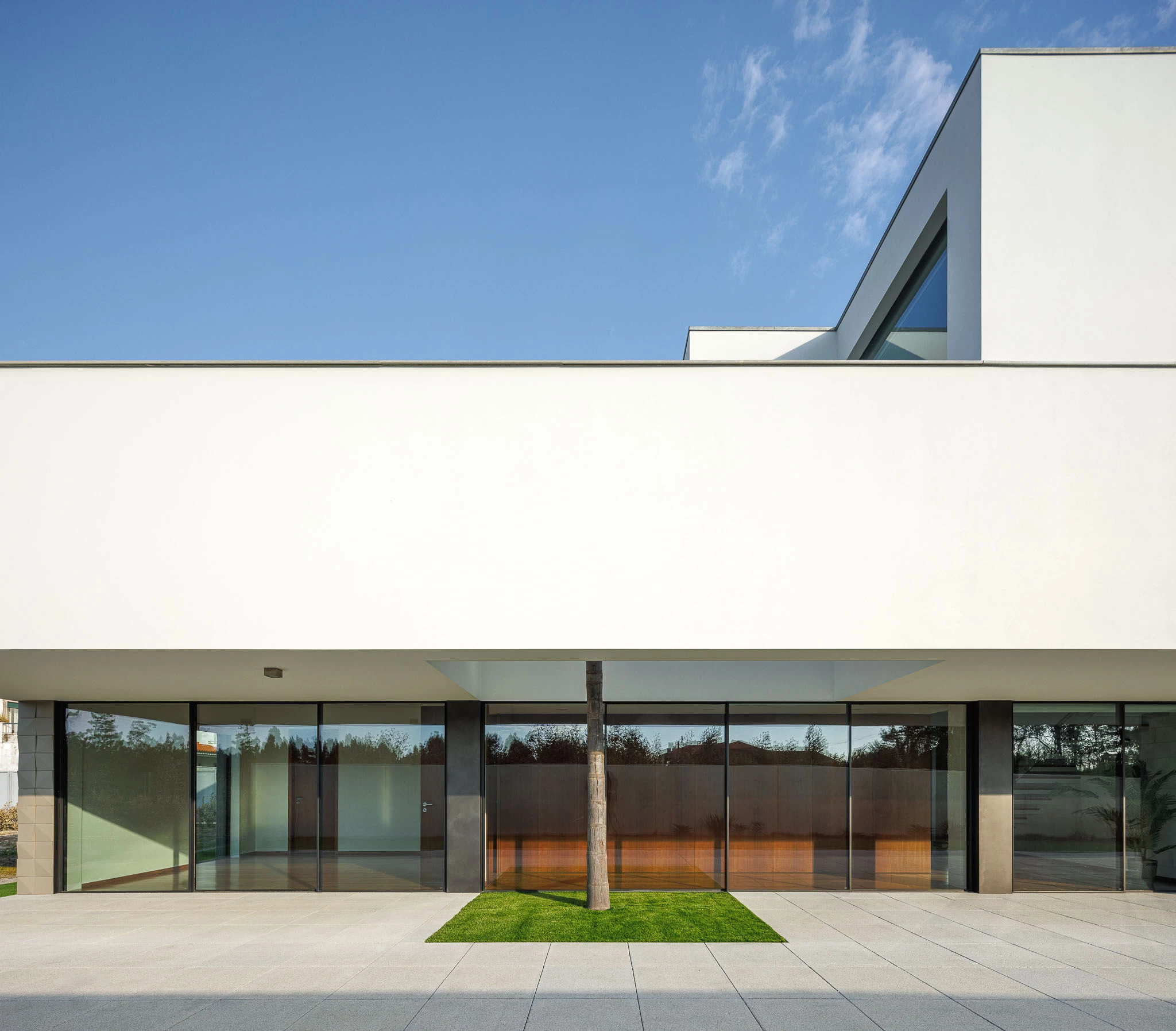 极简长形私宅设计丨葡萄牙-25