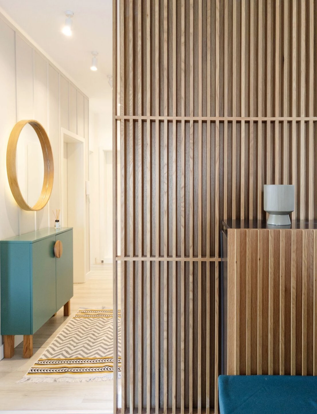 逃离现实的黑色厨房·Rozë 公寓丨普里什蒂纳-27