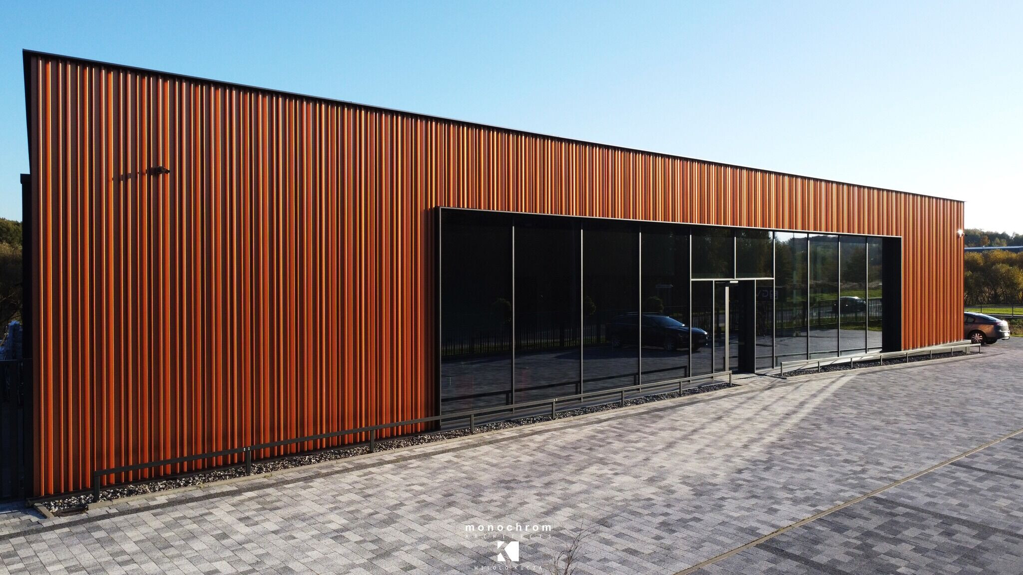 波兰 Rydułtowy 铝业办公楼丨monochrom architects-11