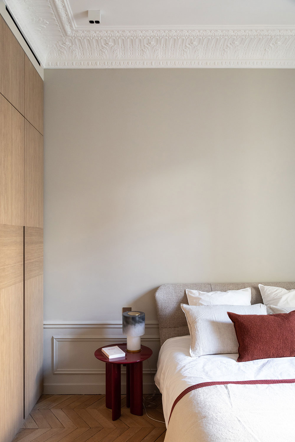 巴黎中心哈斯曼建筑优雅公寓设计-31