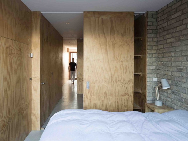 爱尔兰 Mews 房子的空间重构与材料表达-20