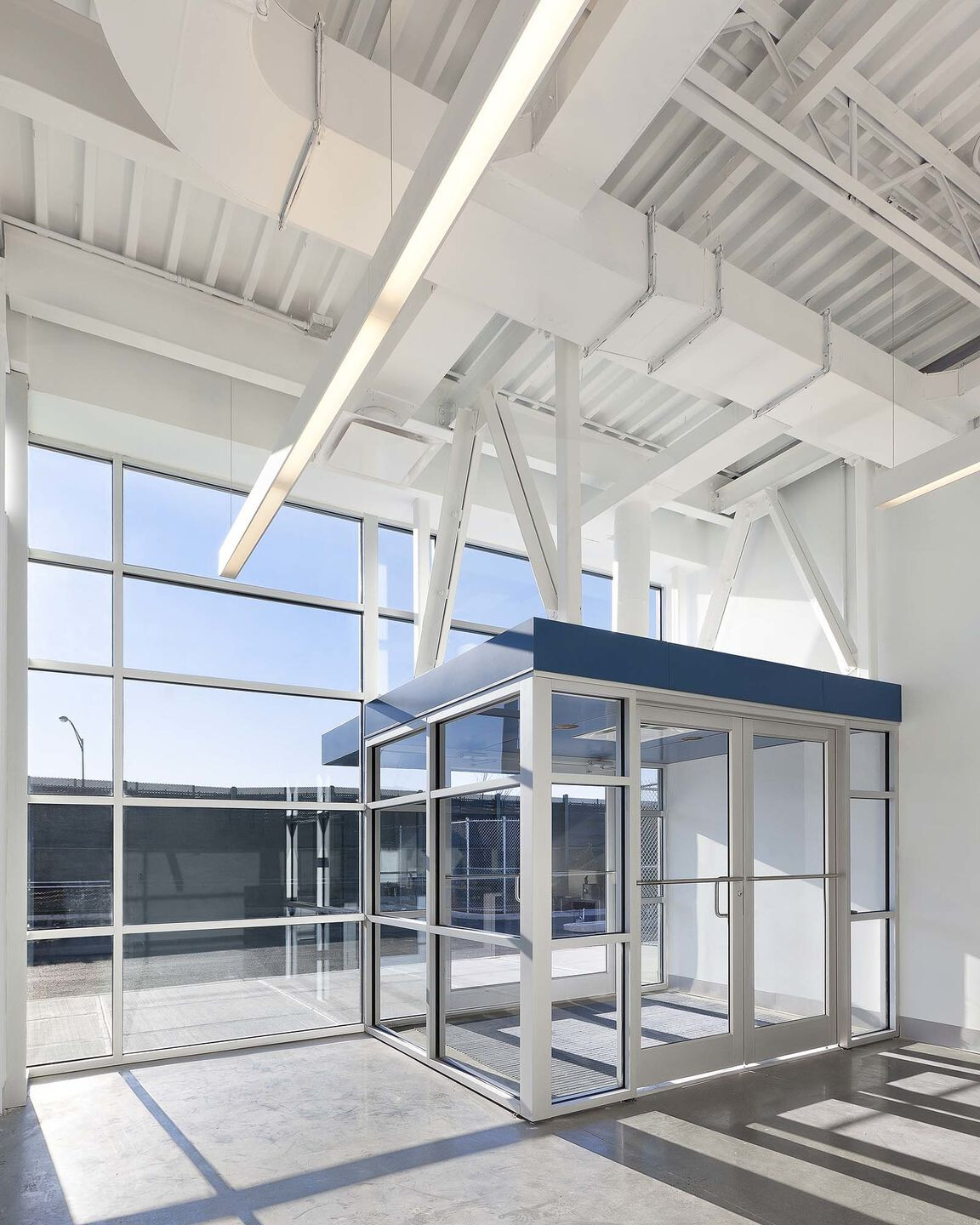 纽约警察局车辆存放设施-21