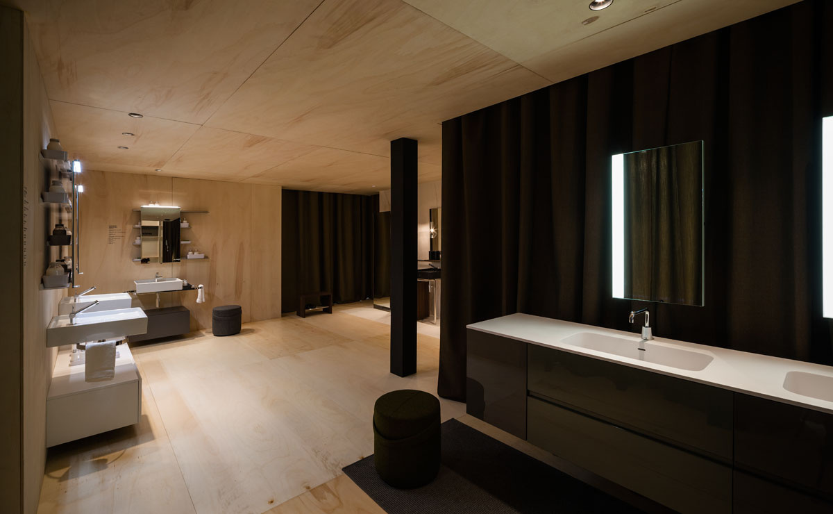 05 04 STAND COSMIC EN LA FERIA ISH 2015 DE FRANKFURT-7