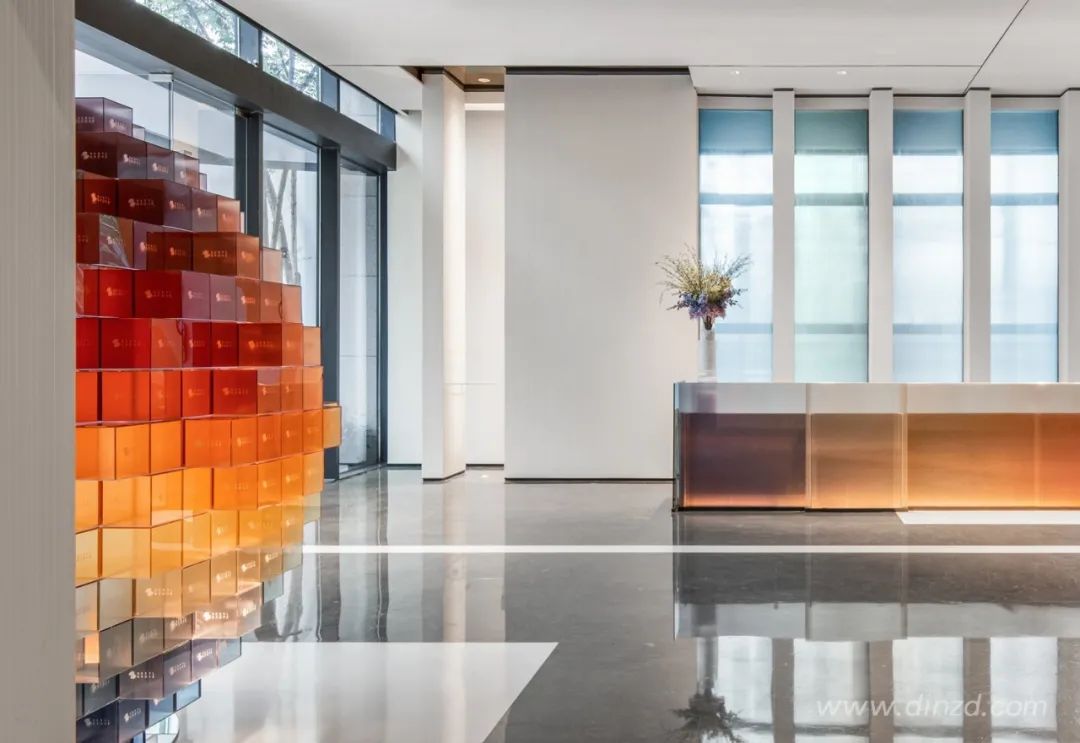 重庆衿湖翠林售楼部 | 无界星辰，艺术与生活的和谐共生-3